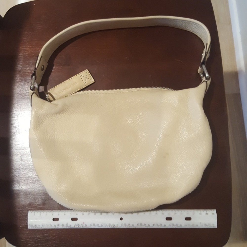 Michael Kors Hobo (Ranger) - Picture 2 of 7